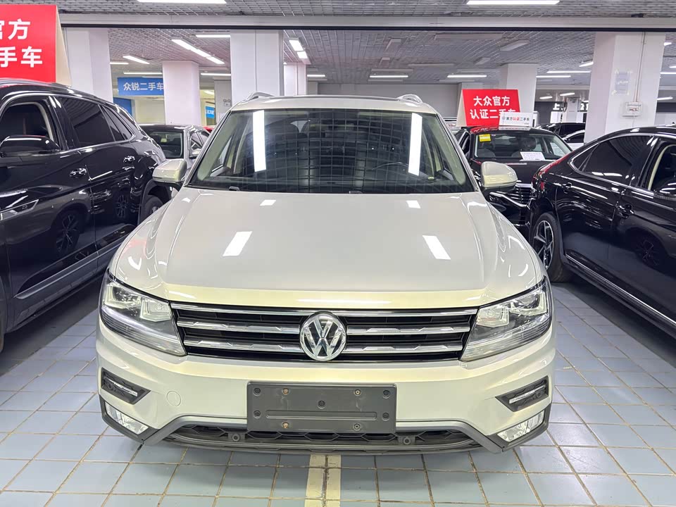 Volkswagen Tiguan L