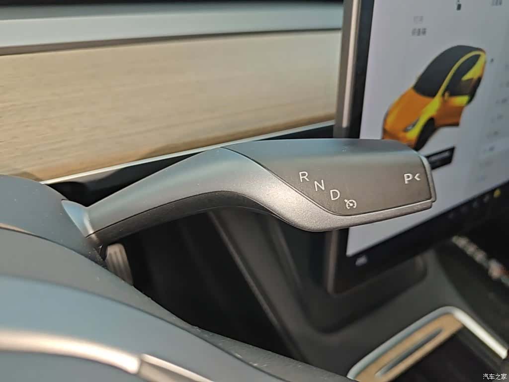Tesla Model Y, 2021 14