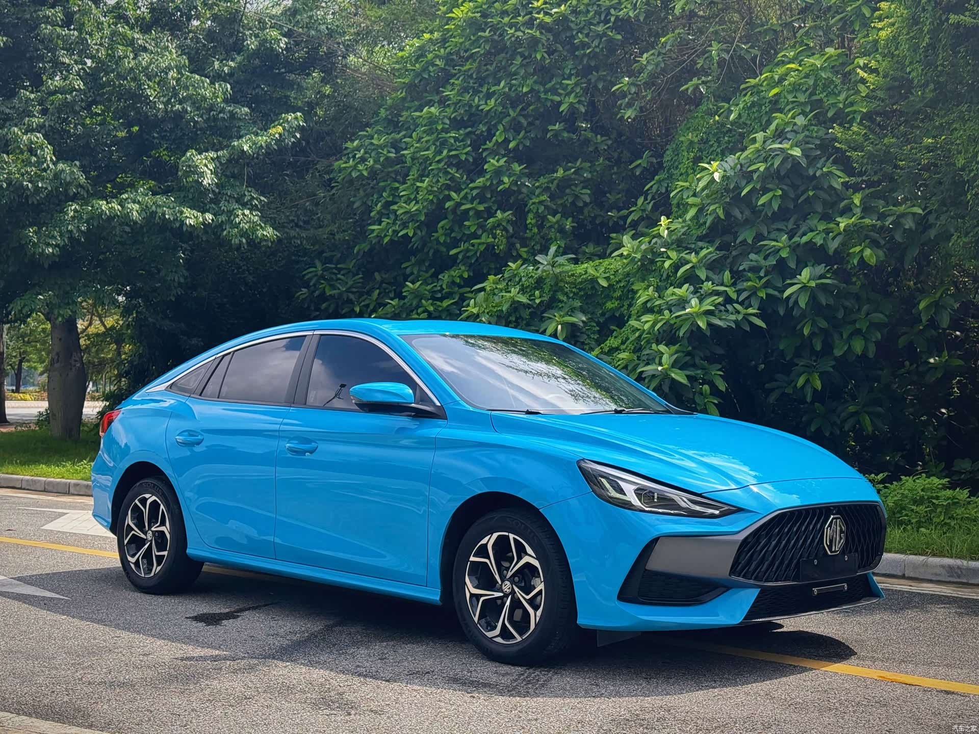 MG MG5, 2023 3