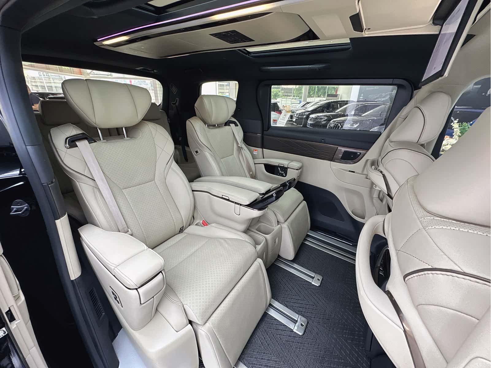 Toyota Vellfire, 2024 23