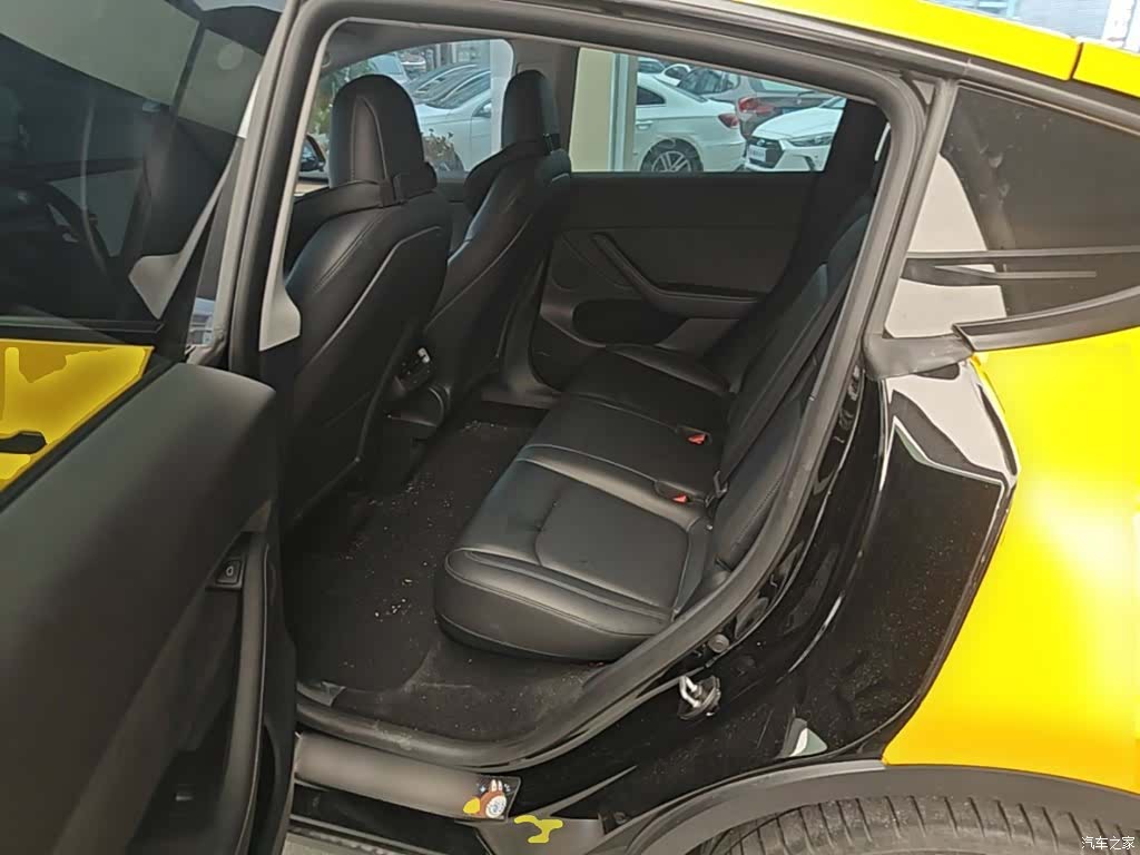 Tesla Model Y, 2021 17