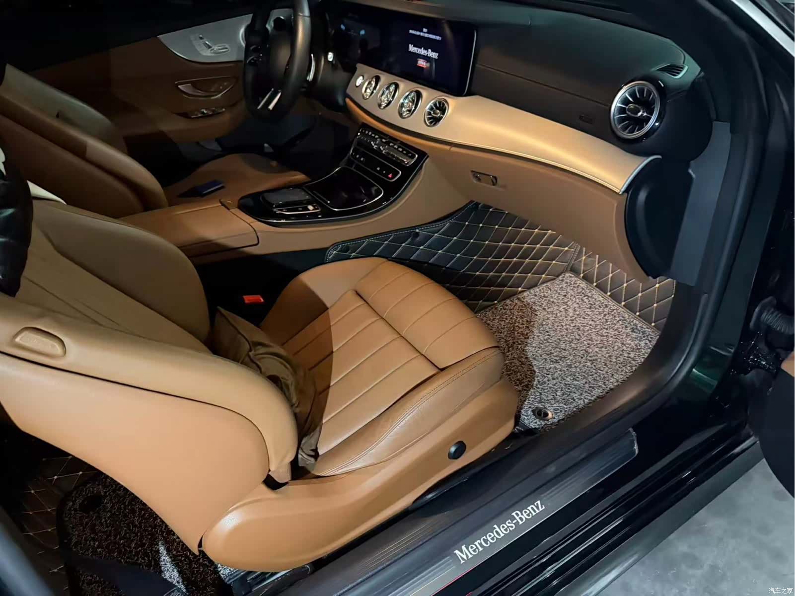 Mercedes-Benz E-Class, 2022 4