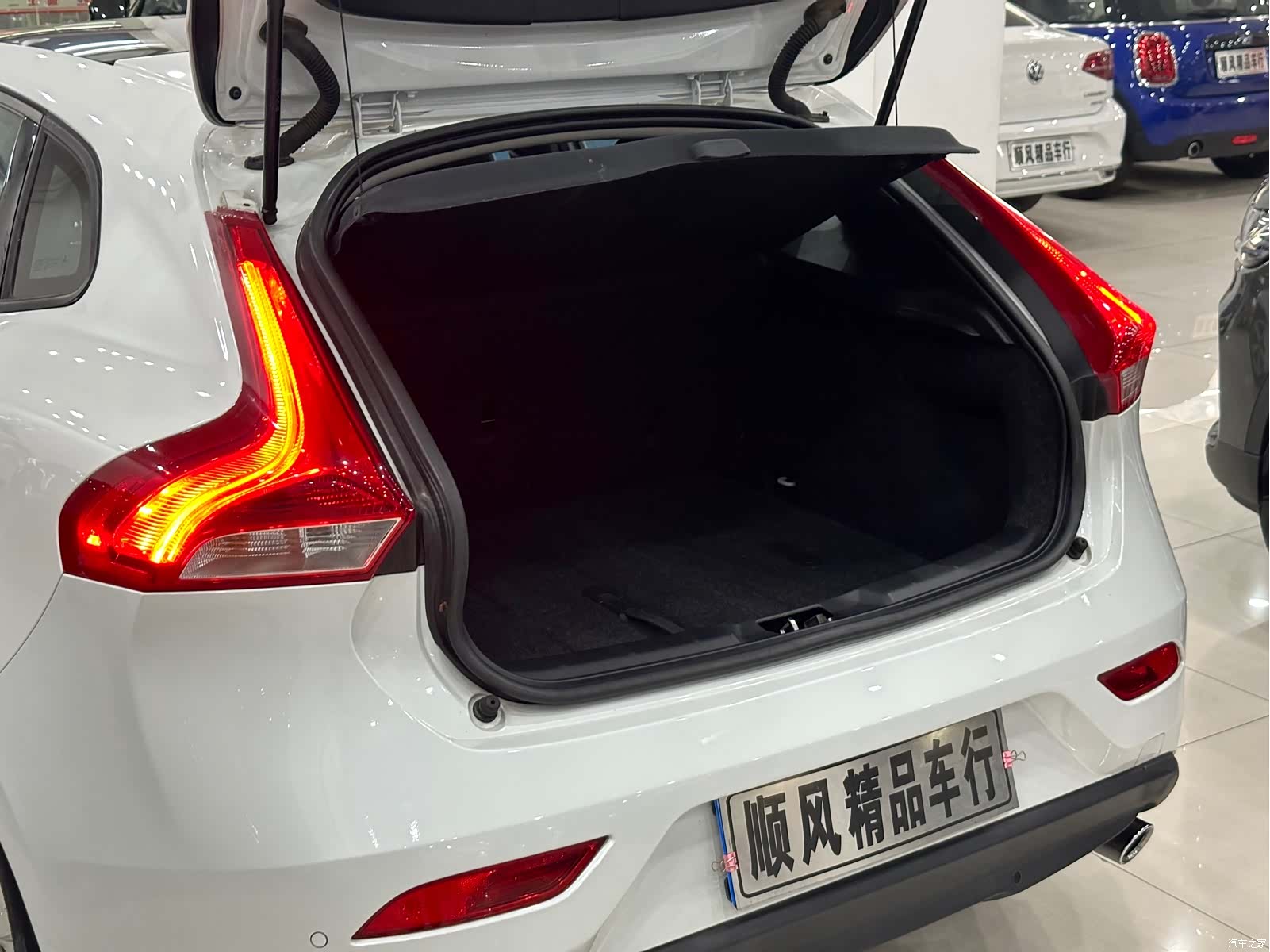 Volvo V40, 2016 27