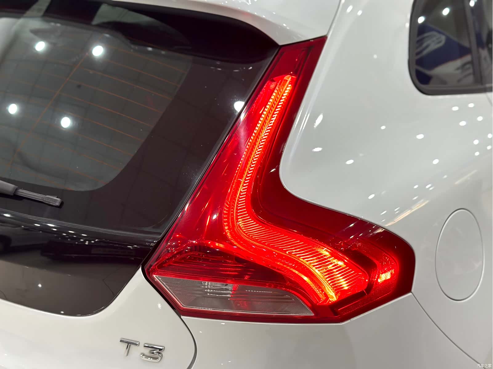 Volvo V40, 2016 11