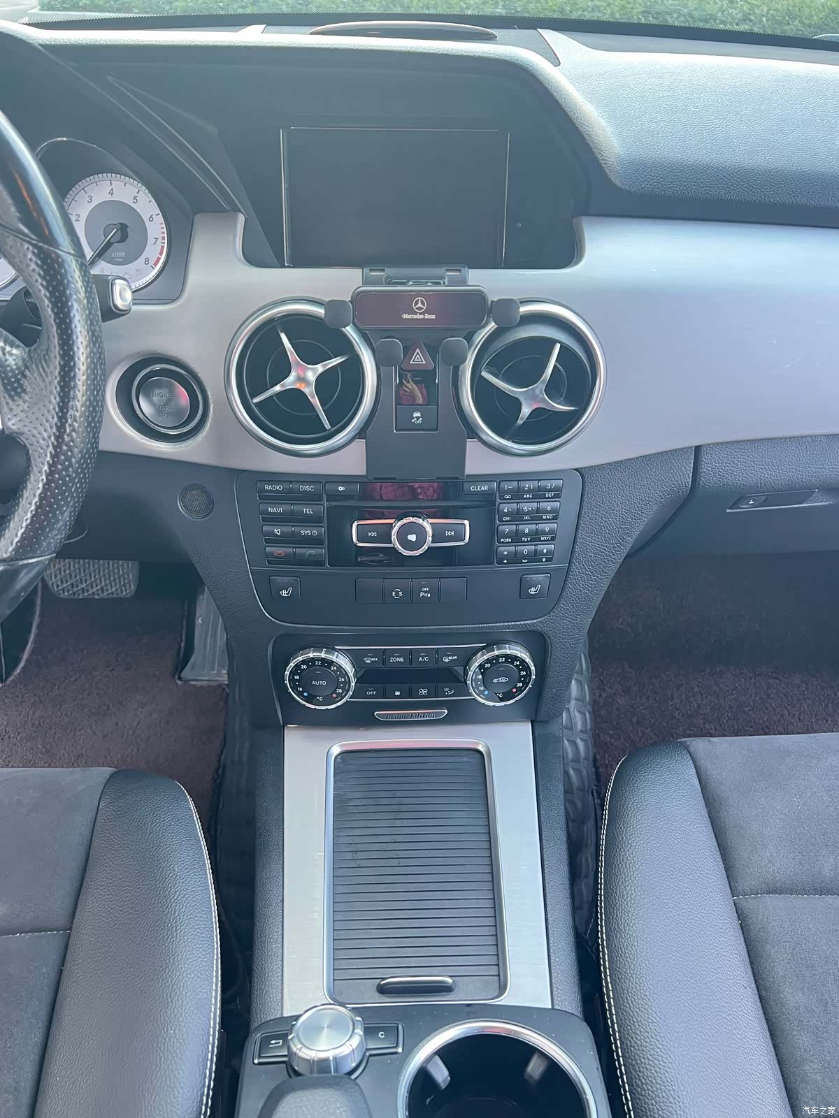 Mercedes-Benz GLK-Class, 2015 15