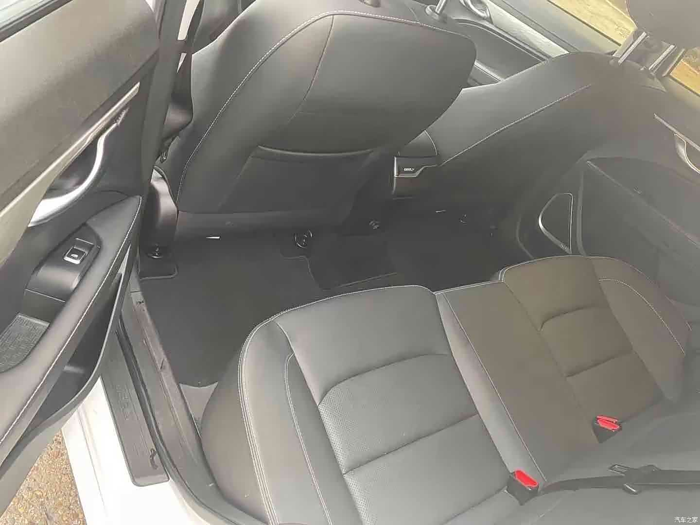 Geely Emgrand, 2021 8