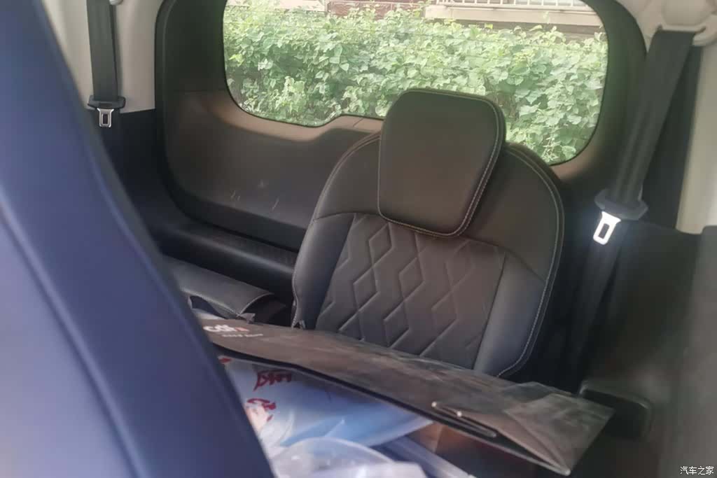 Wuling KiWi, 2022 11