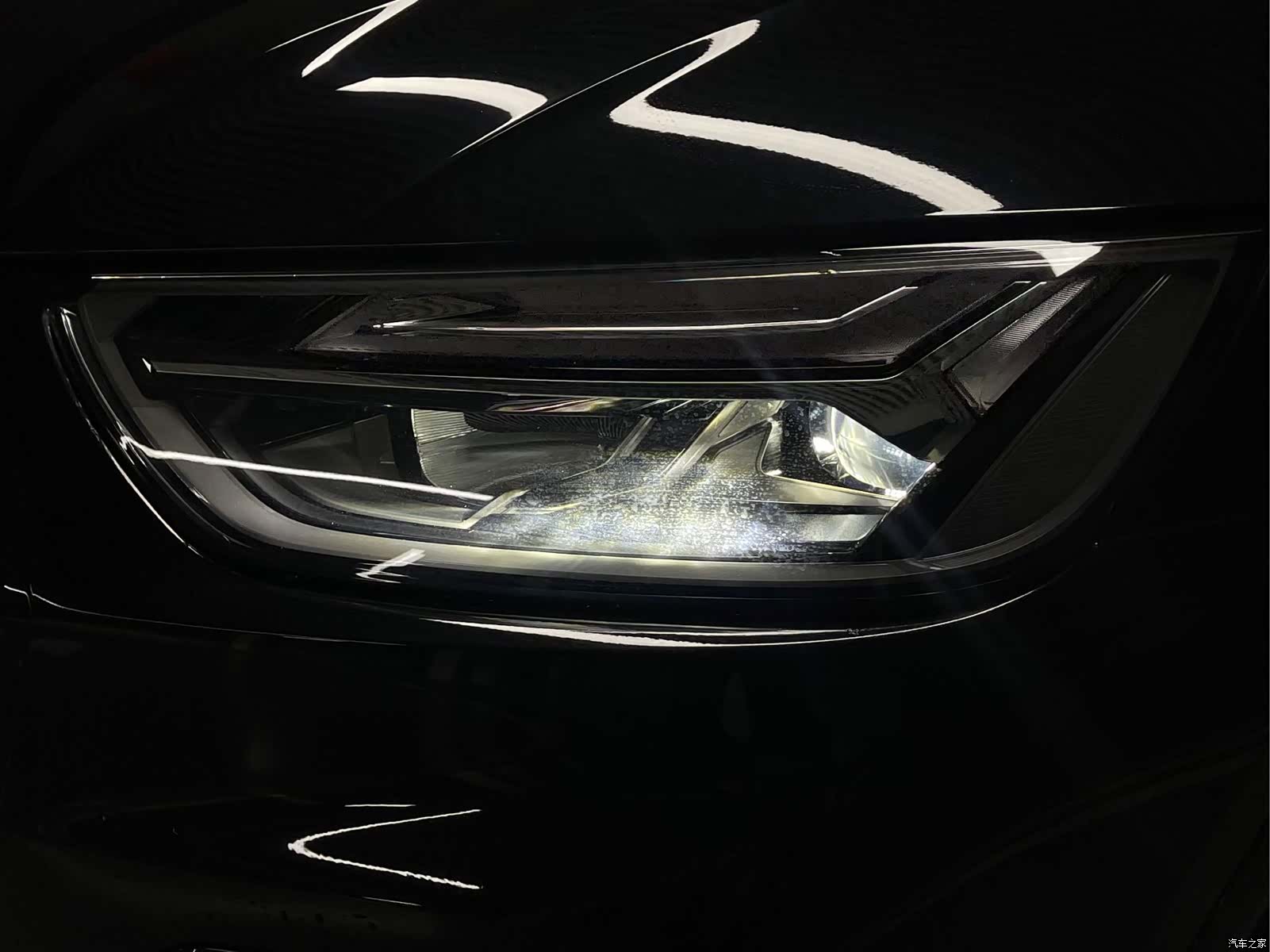 Audi Q5L, 2025 4