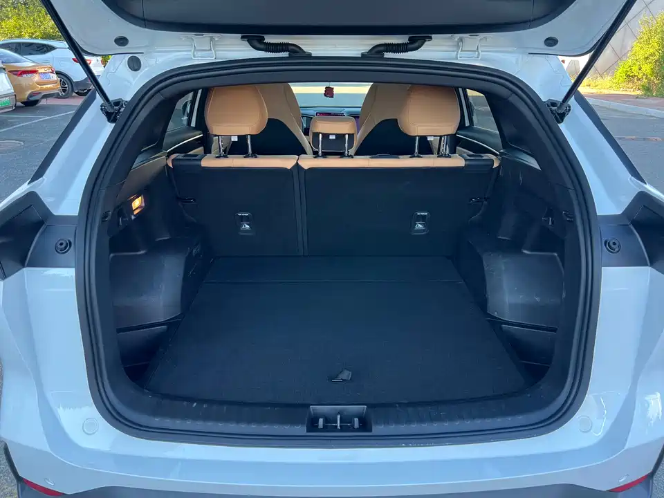 Geely Galaxy Galaxy L7