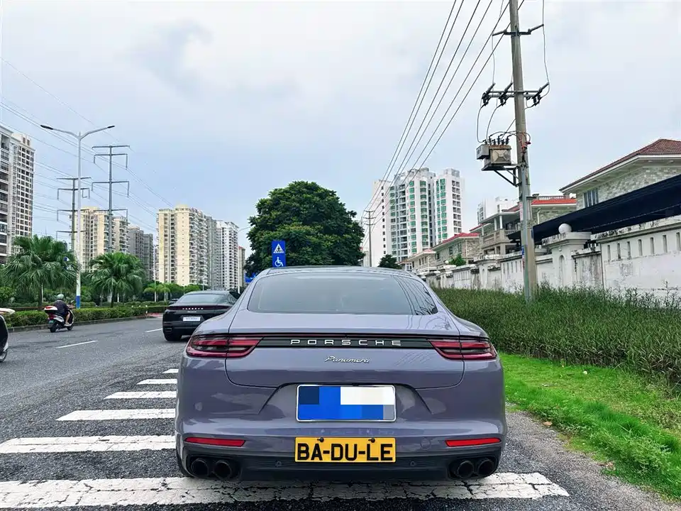 Porsche Panamera