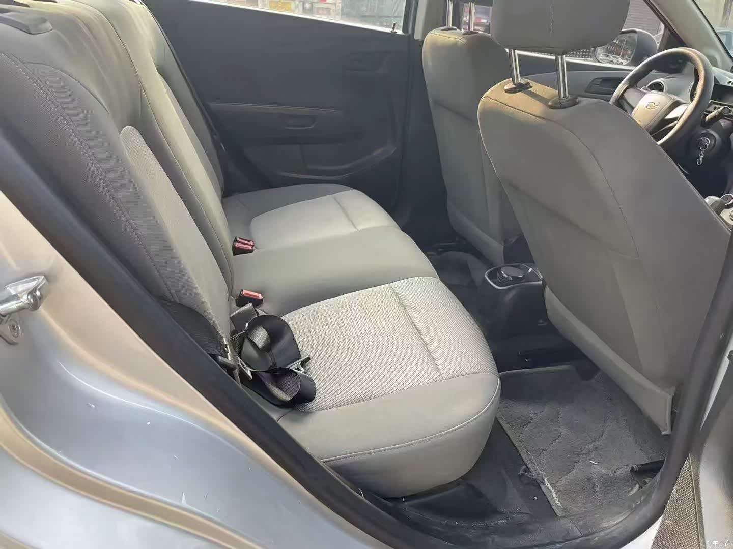 Chevrolet SL, 2012 8