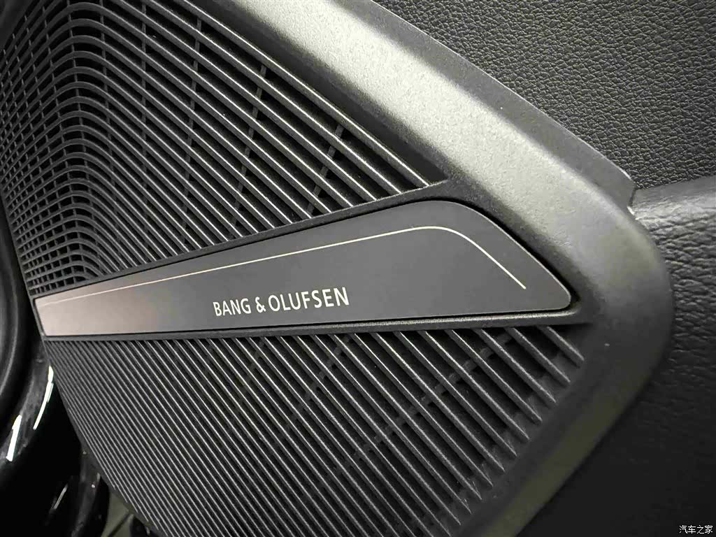 Audi Q5L, 2025 17