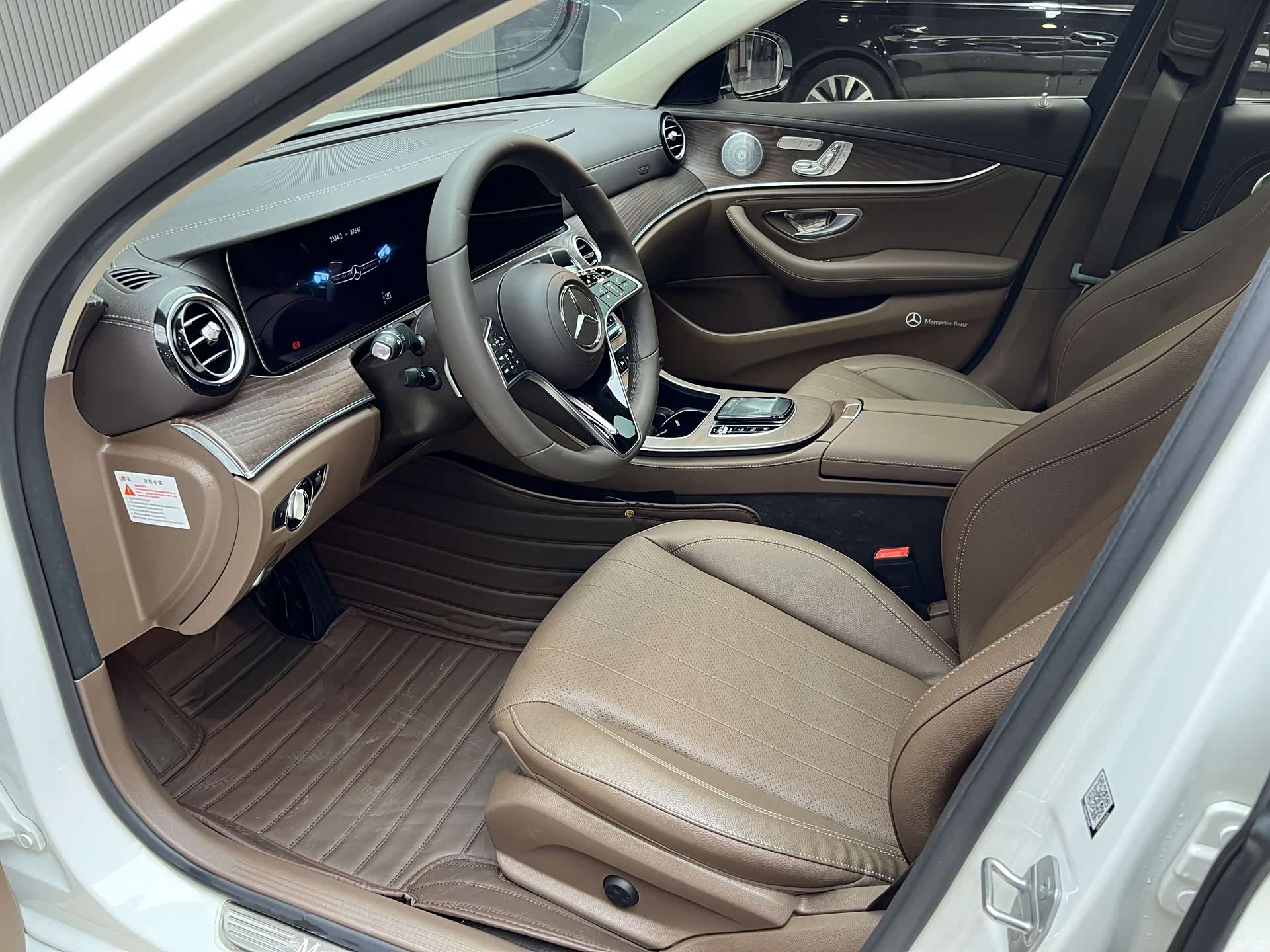 Mercedes-Benz E-Class, 2021 10
