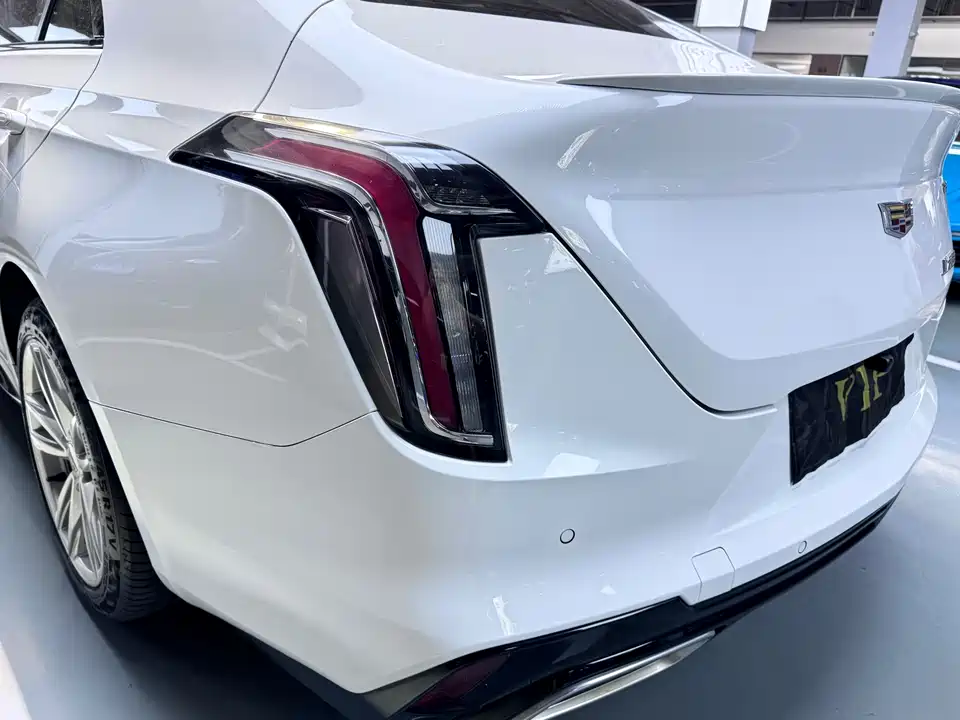 Cadillac CT4