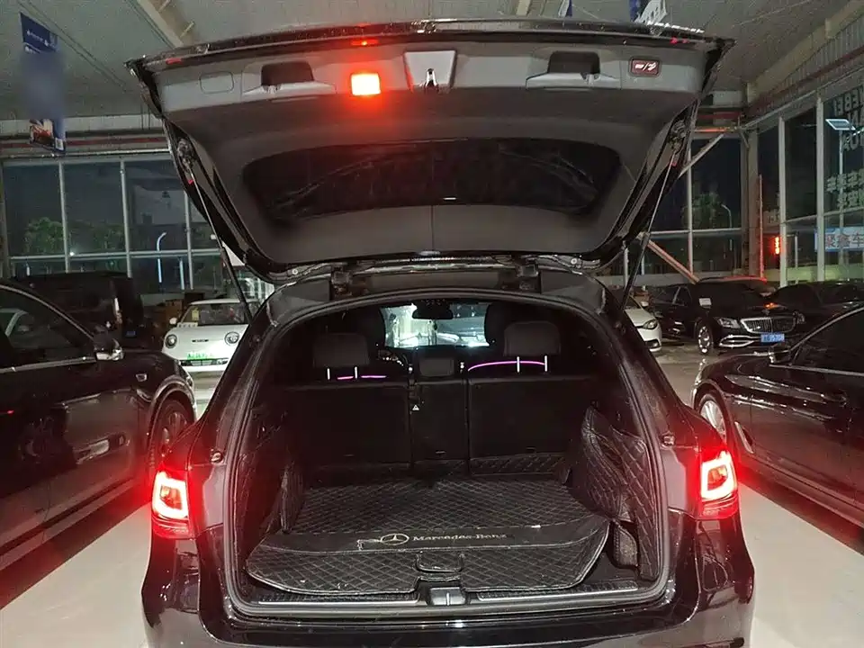 Mercedes-Benz GLC Mercedes-Benz GLC