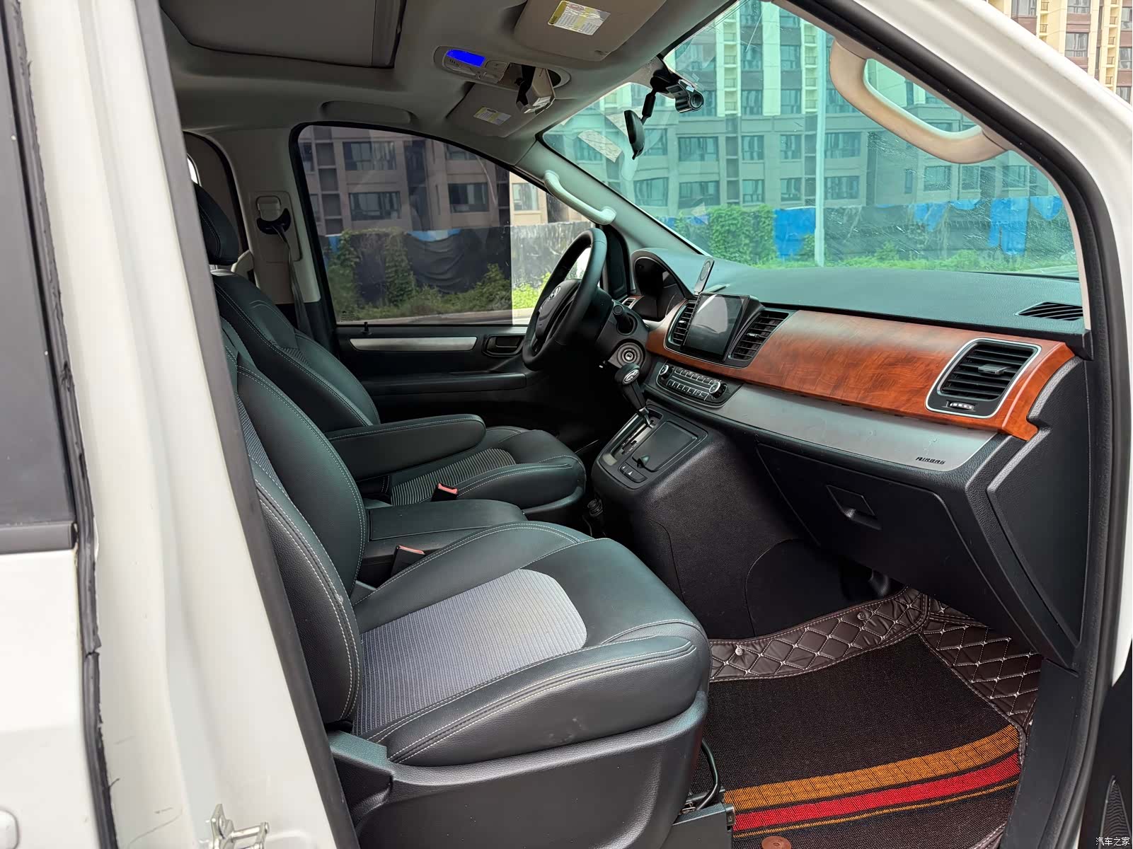 Maxus G10, 2016 4