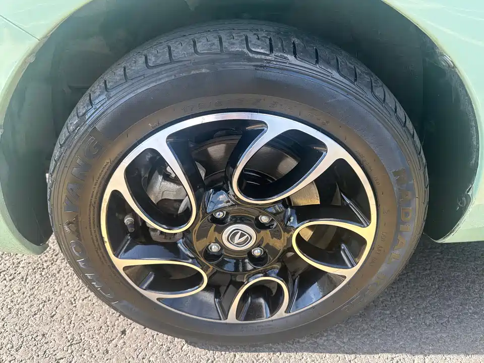 Changan Benben E-Star