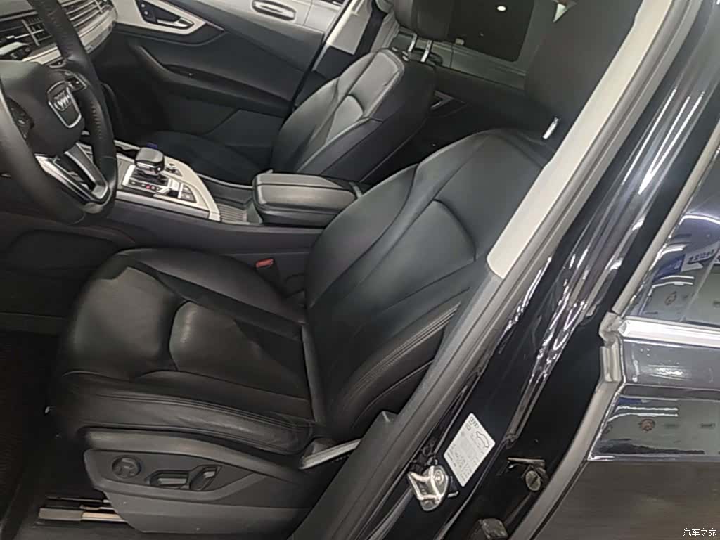 Audi e-tron, 2019 15