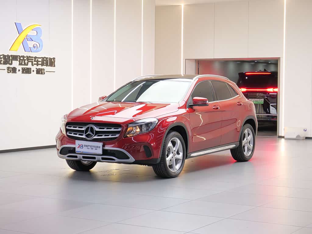 Mercedes-Benz GLA