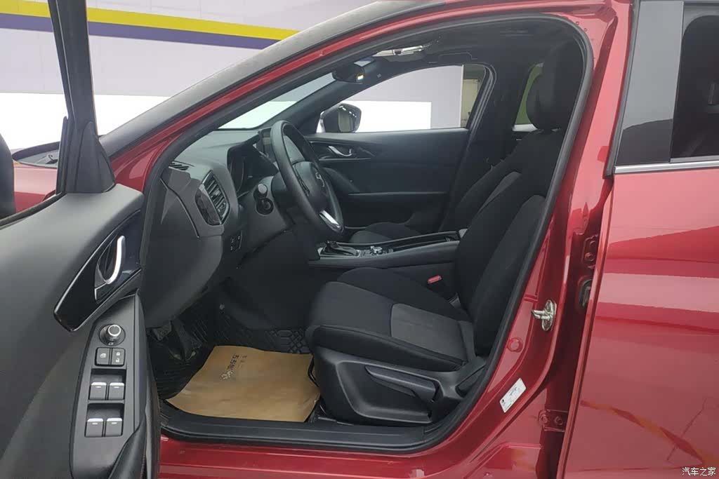 Mazda CX-4, 2022 9