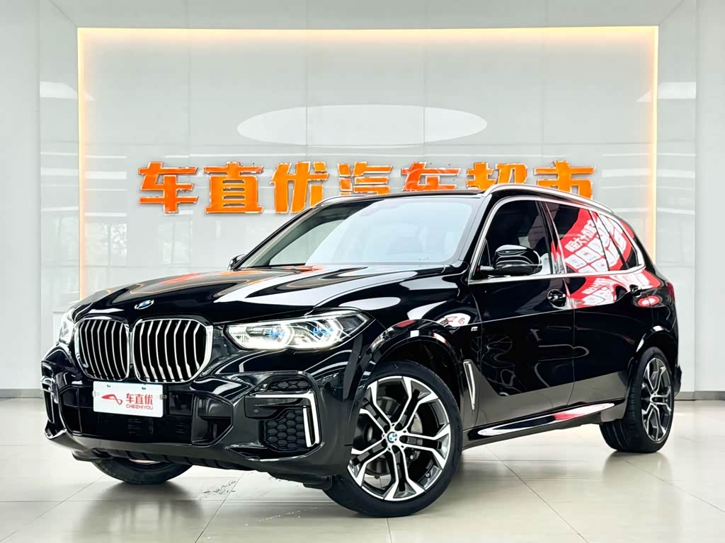 BMW X5 2022 xDrive 30Li Premium M Sport