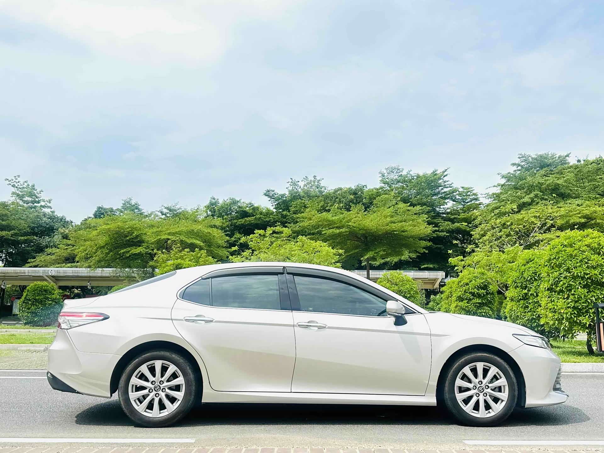 Toyota Camry, 2018 9