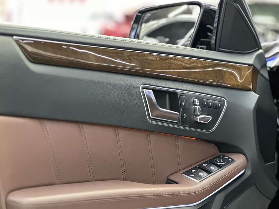 Mercedes-Benz E-class Mercedes-Benz E-class
