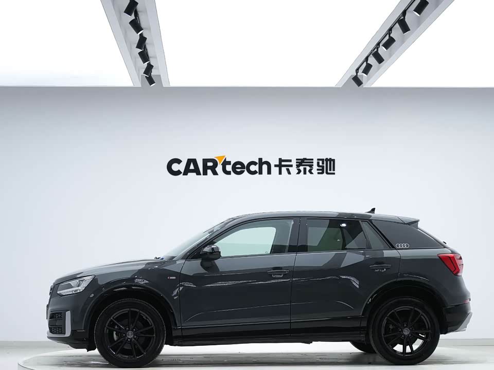 Audi Q2L