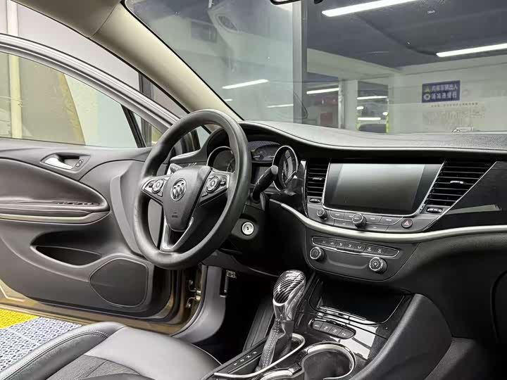 Buick Verano 2015 san xiang 20T Dual-clutch Leading