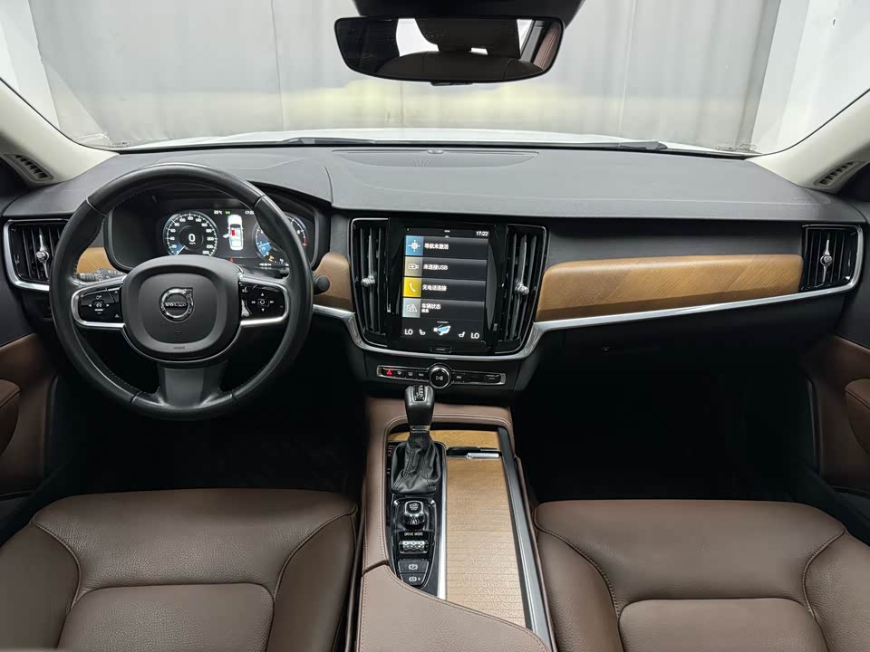 Volvo S90