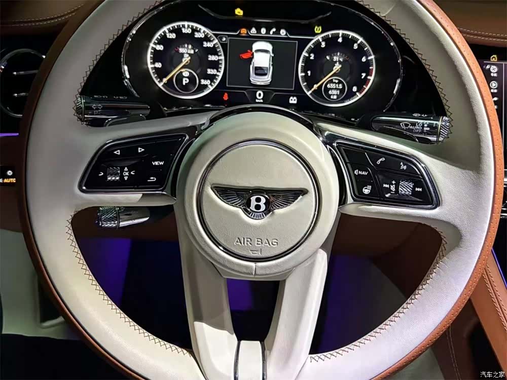 Bentley Continental GT, 2022 все фото