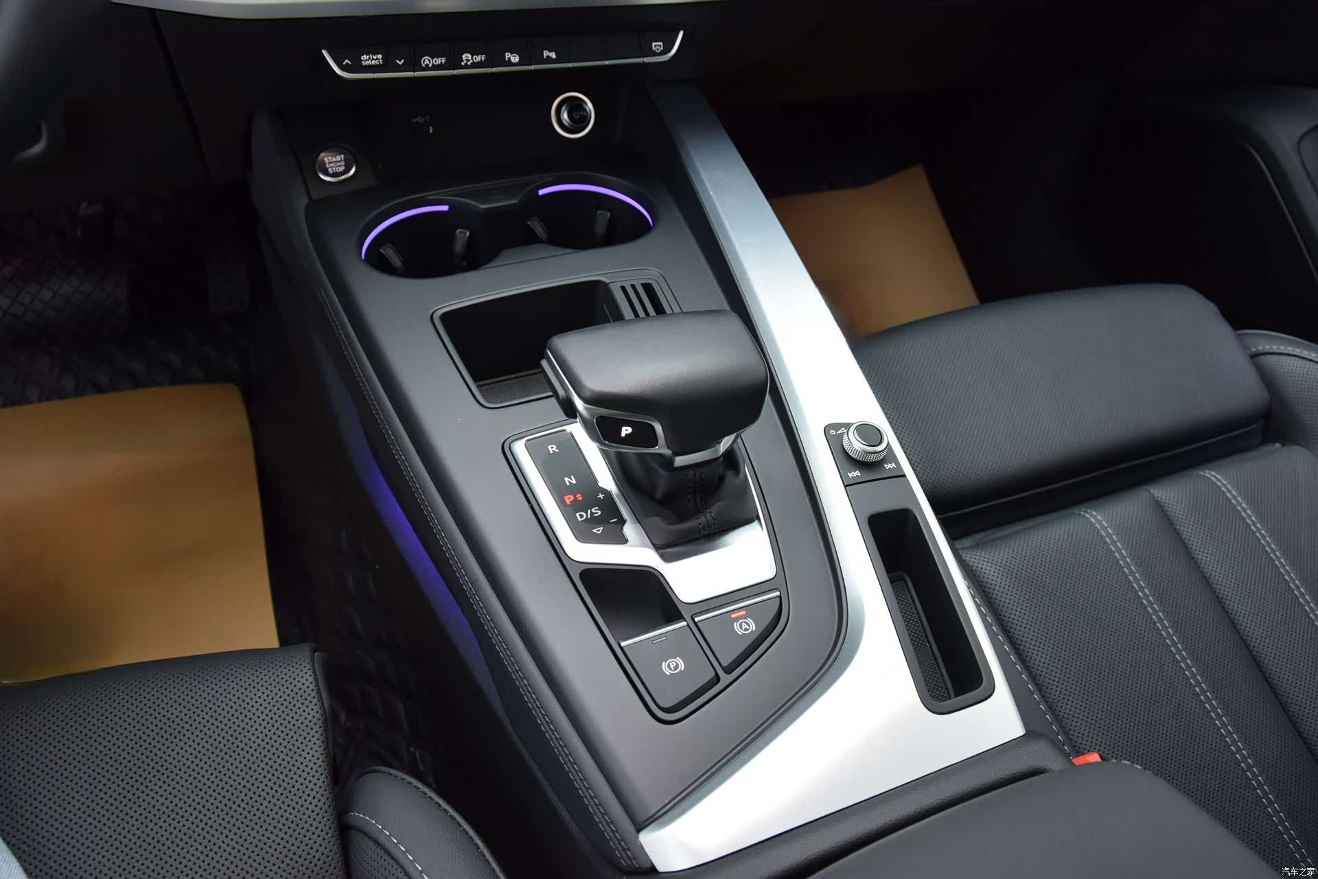Audi A4L, 2023 11