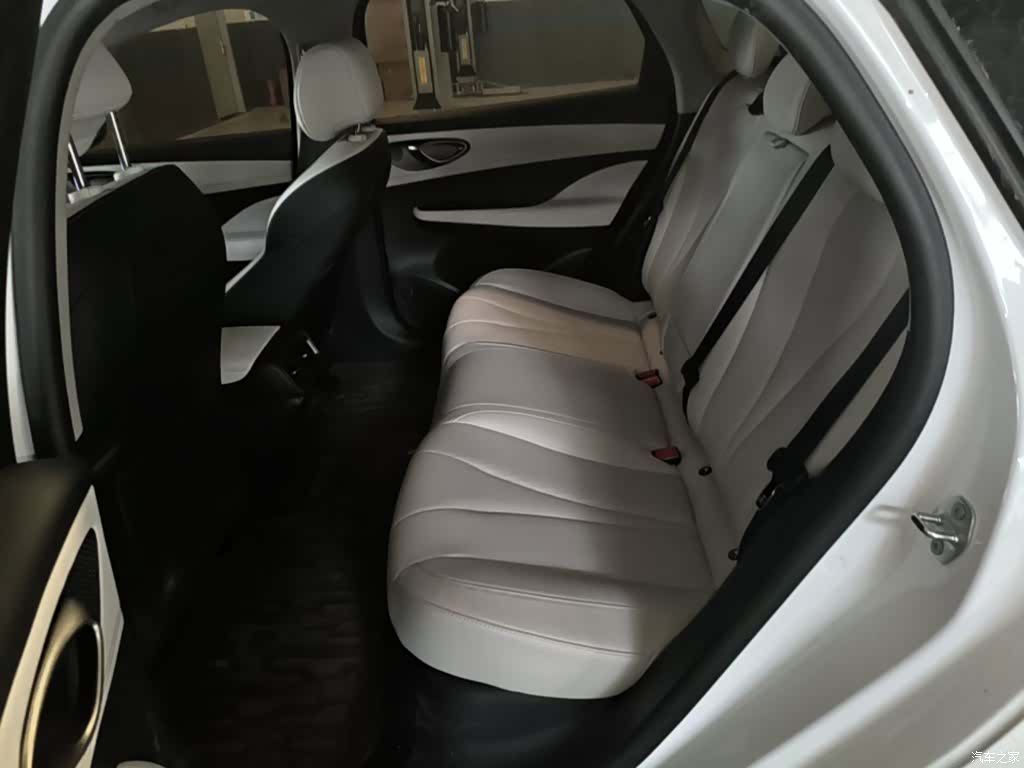 BYD Seal, 2025 13