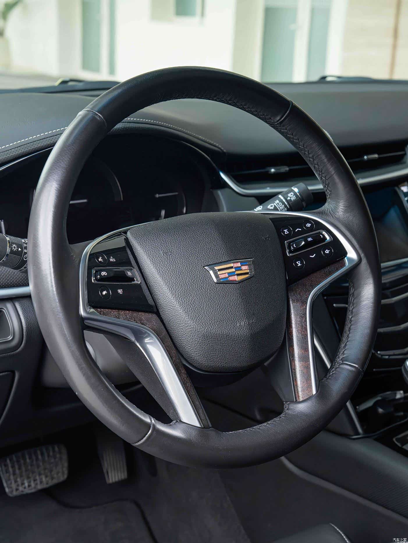 Cadillac XTS, 2018 13