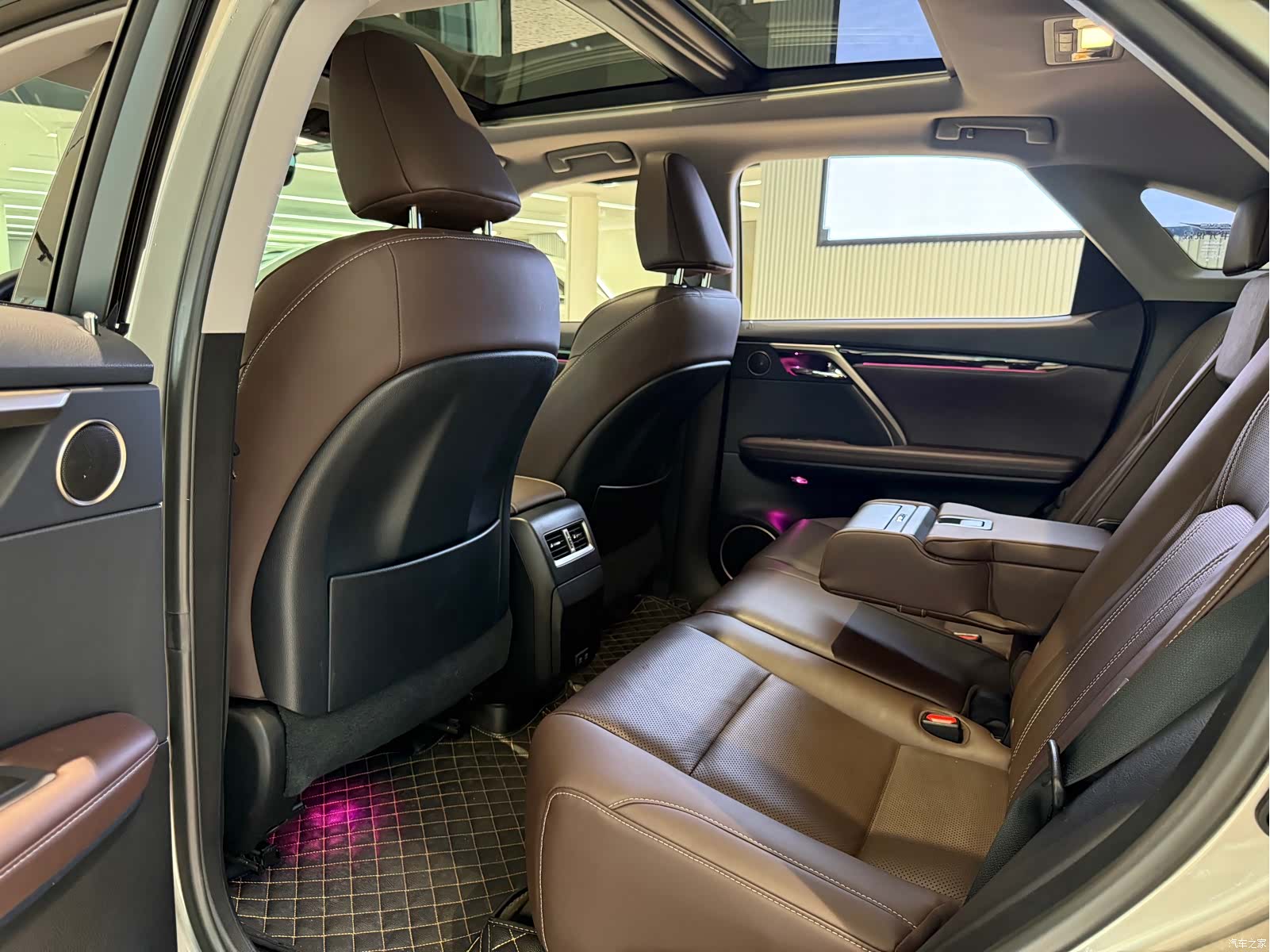 Lexus RX, 2022 9