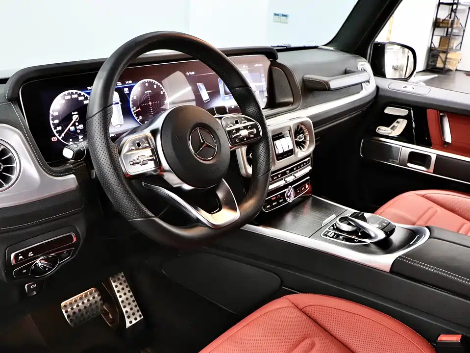 Mercedes-Benz G-class