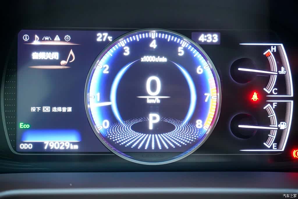 Lexus ES, 2018 8