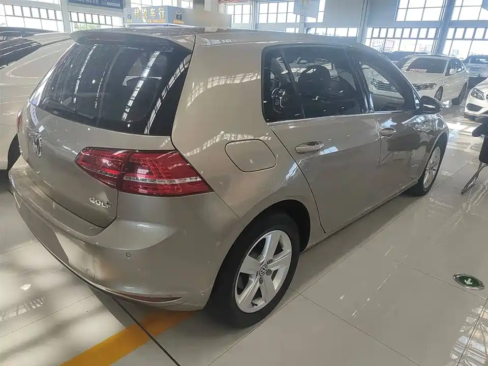 Volkswagen golf
