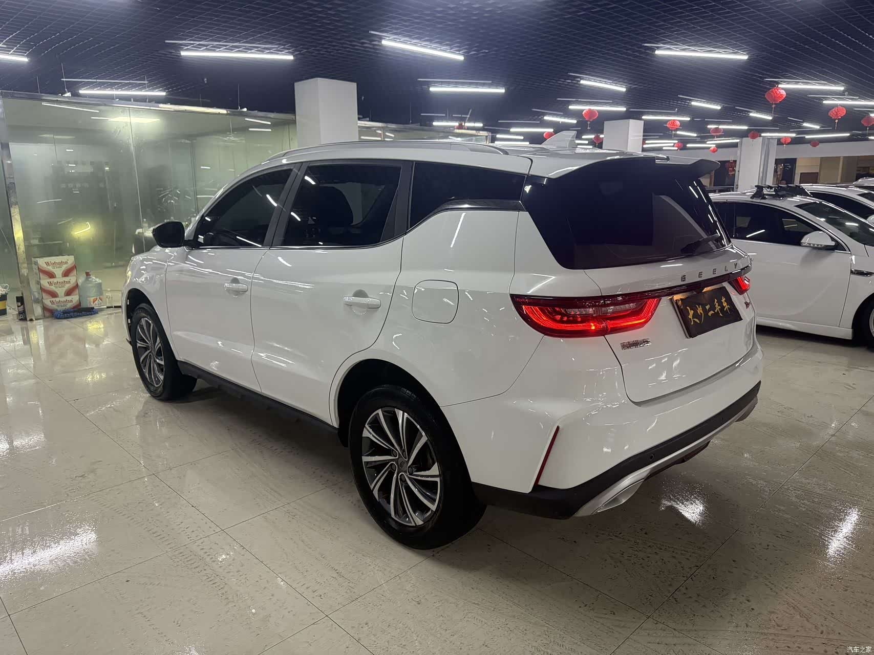 Geely X6, 2022 3