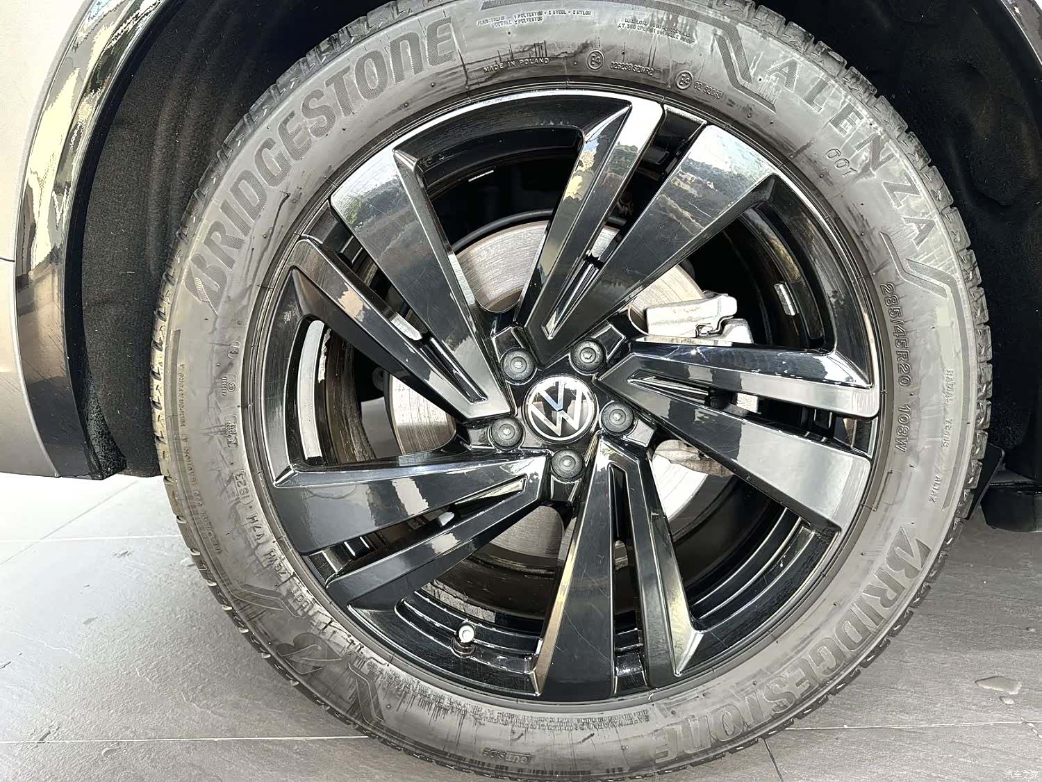 Volkswagen Touareg, 2024 4