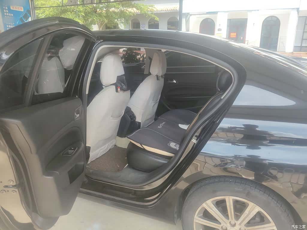 Peugeot 408, 2016 11