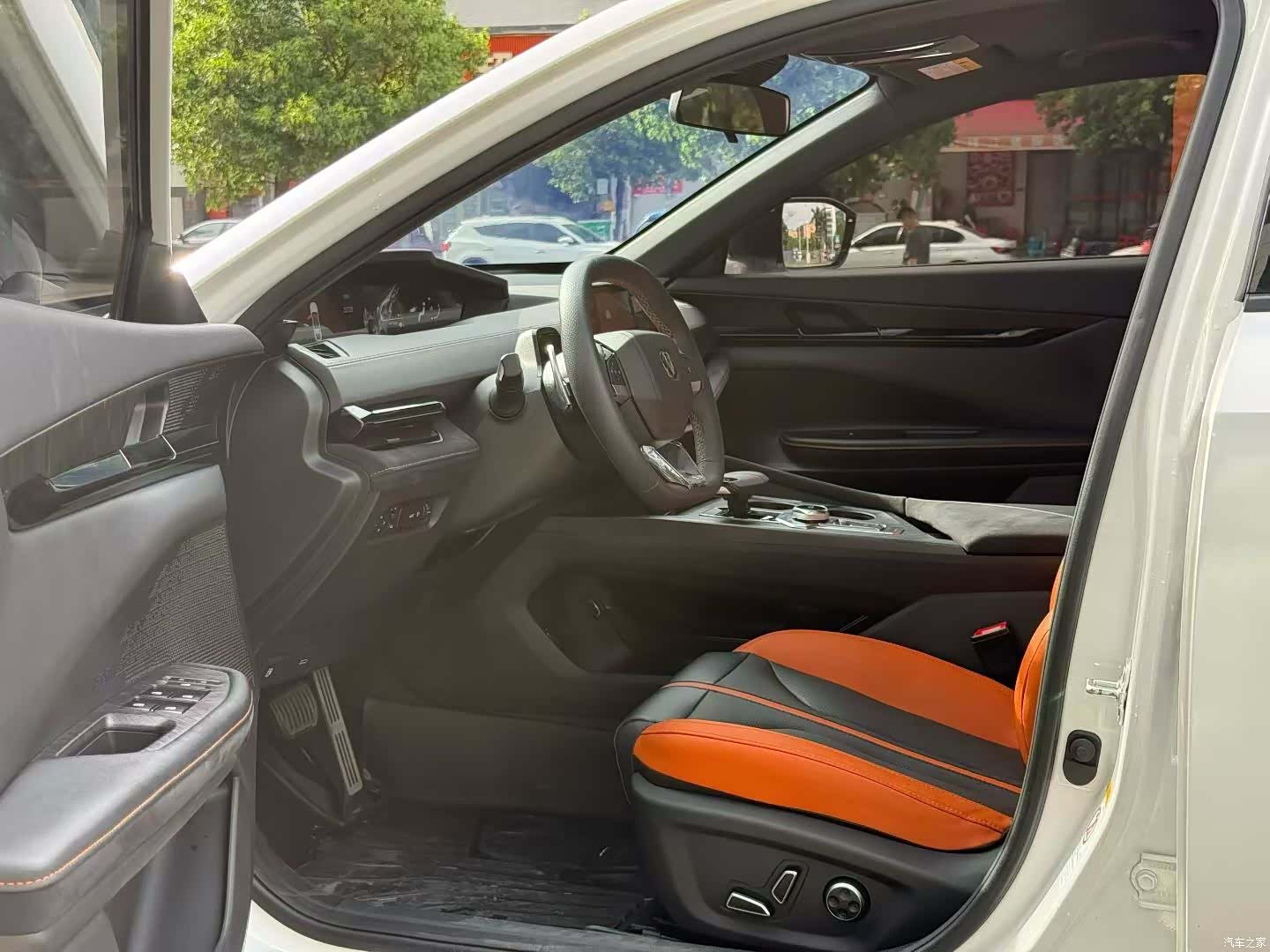 Changan UNI-V, 2024 4