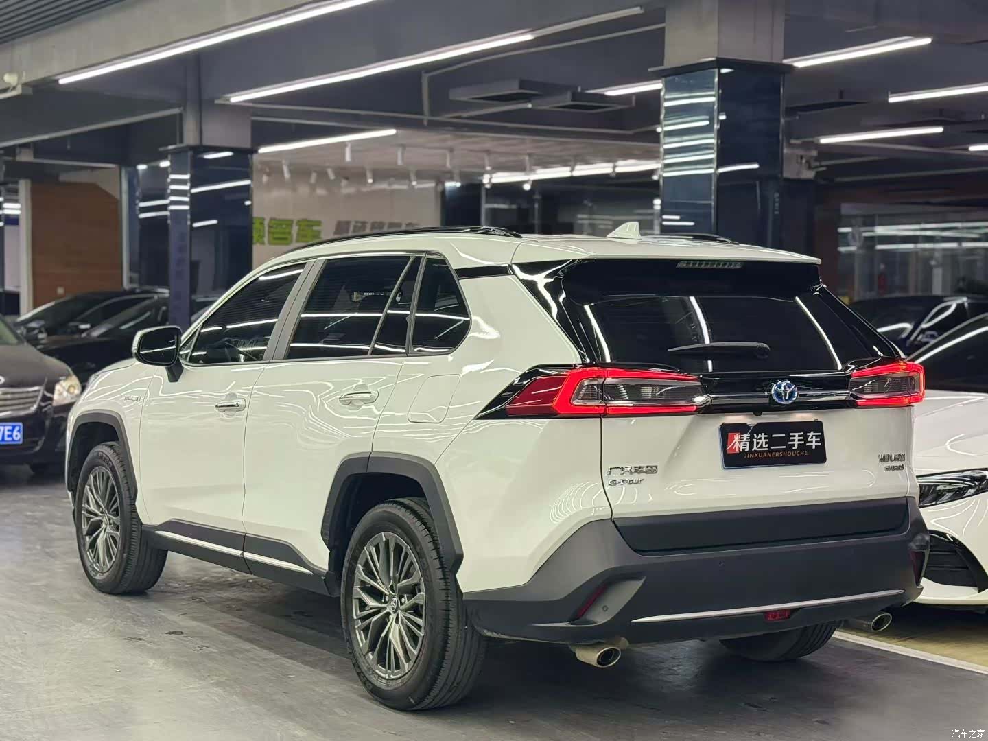 Toyota Wildlander, 2023 9