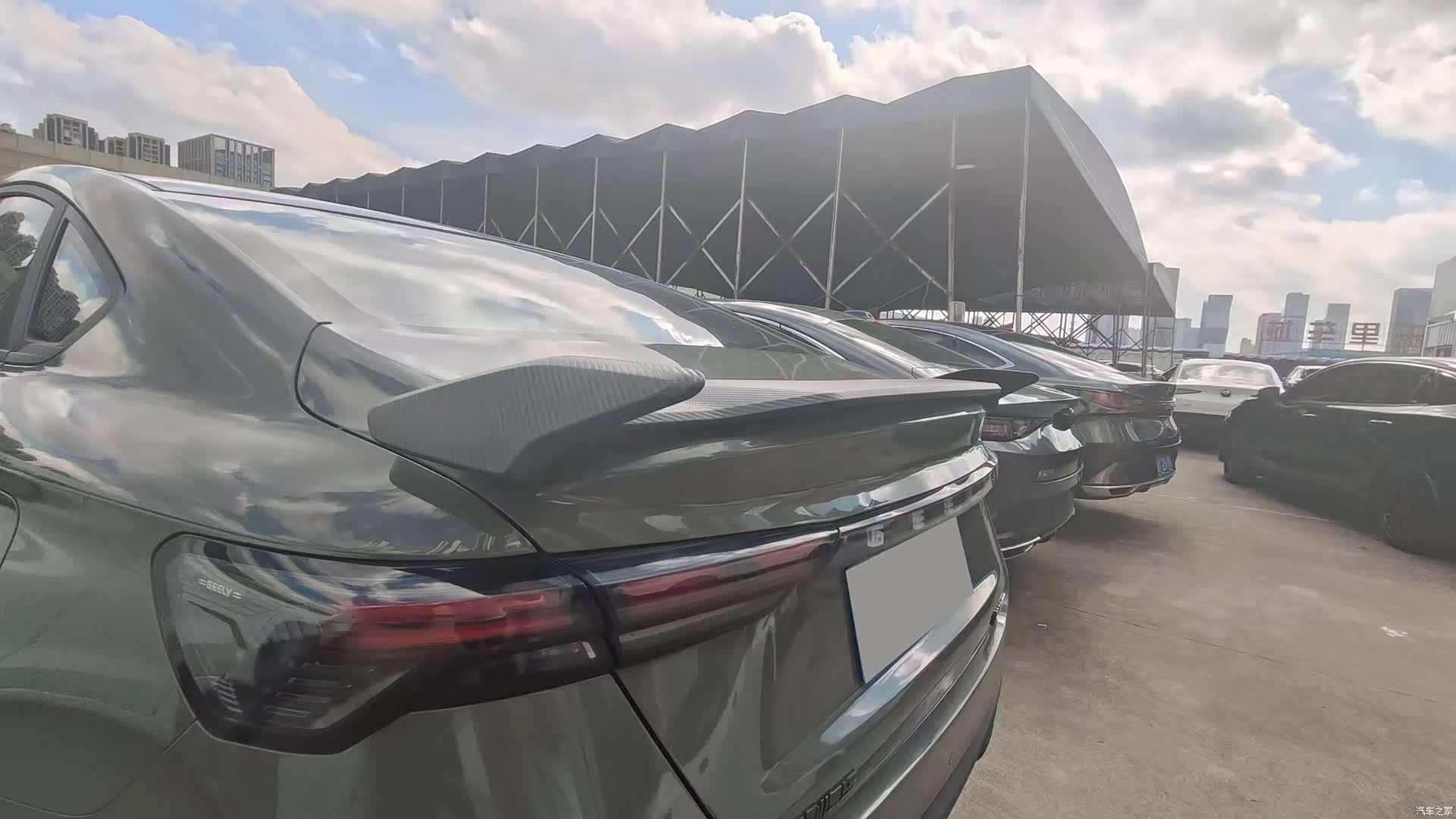 Geely Binray, 2022 13