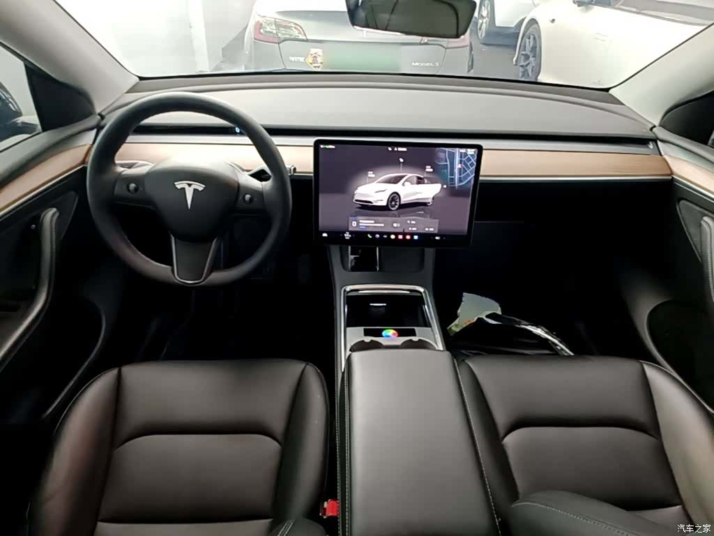 Tesla Model Y, 2022 10