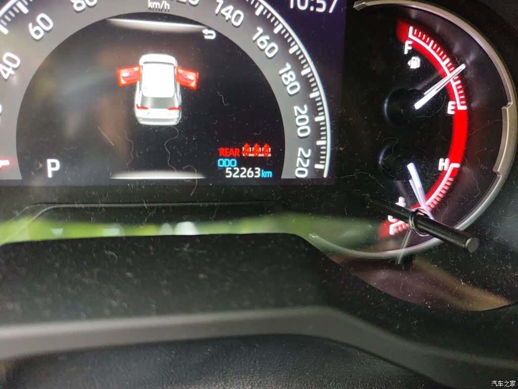Toyota RAV4, 2021 все фото