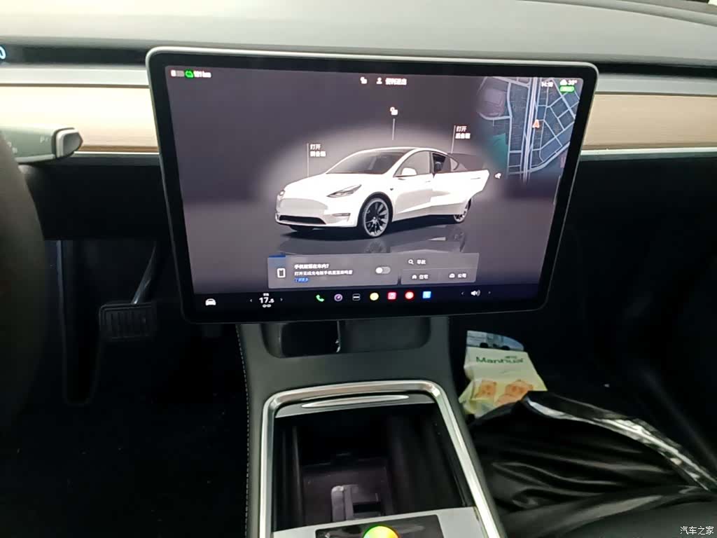 Tesla Model Y, 2022 13