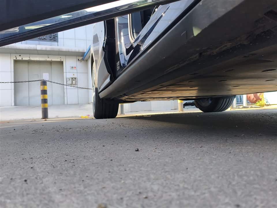 Volkswagen ID.6 CROZZ