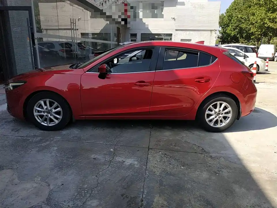 Mazda 3 Angkesaila