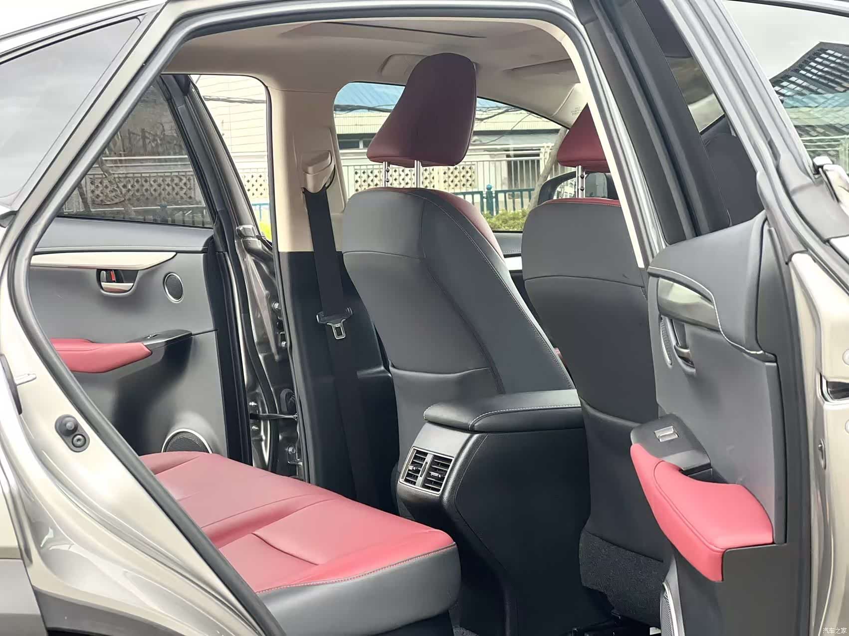 Lexus NX, 2020 10
